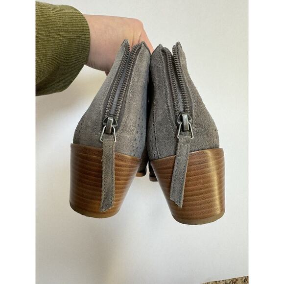 HS Trask Tisha Bootie Lattice Gray‎ Suede Zip Heel Elastic Gore Women's Size 8.5 - Picture 4 of 9
